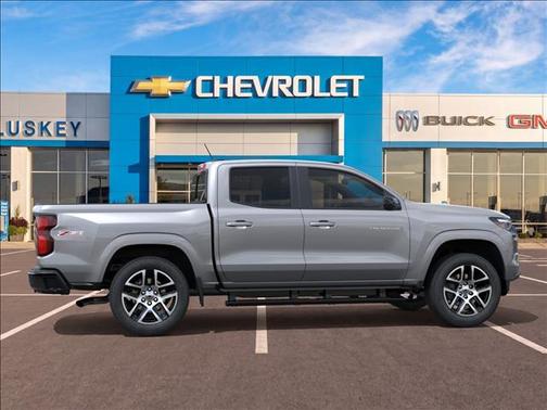Sterling Gray Metallic 2024 Chevrolet Colorado Z71