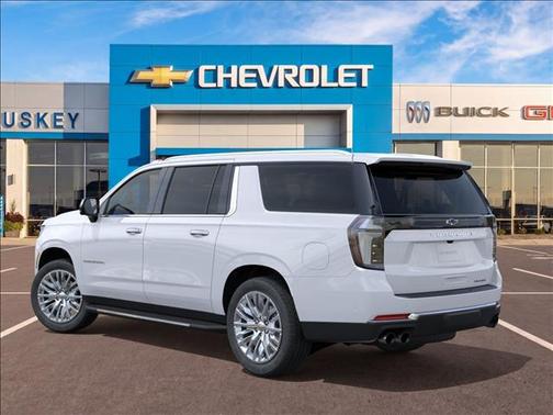 Polar White Tricoat 2026 Chevrolet Suburban Premier