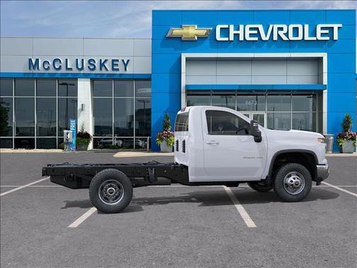 2025 Chevrolet Silverado 3500 WT