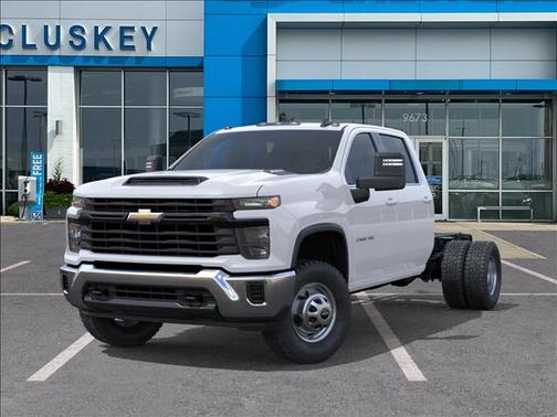 Summit White 2026 Chevrolet Silverado 3500 WT