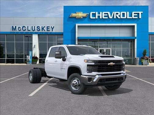 Summit White 2026 Chevrolet Silverado 3500 WT