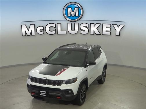 Bright White Clearcoat 2025 Jeep Compass Trailhawk
