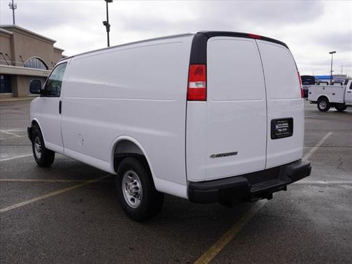 2025 Chevrolet Express 2500 RWD 2500 Regular Wheelbase WT