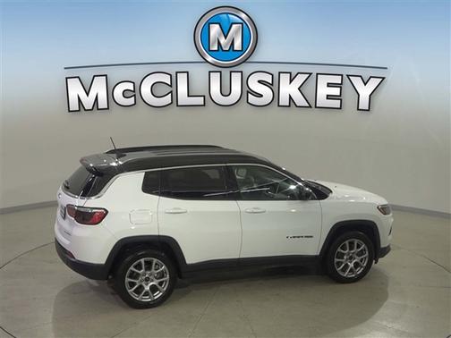 Bright White Clearcoat 2025 Jeep Compass Limited