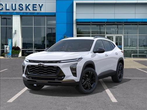 Summit White 2026 Chevrolet Trax FWD ACTIV