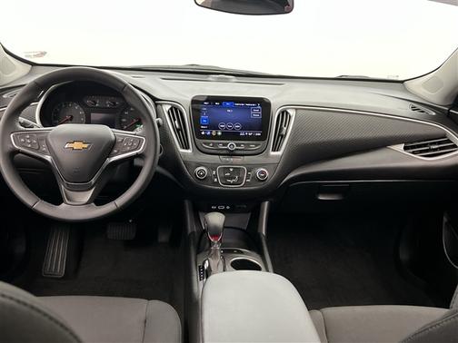 2025 Chevrolet Malibu FWD RS