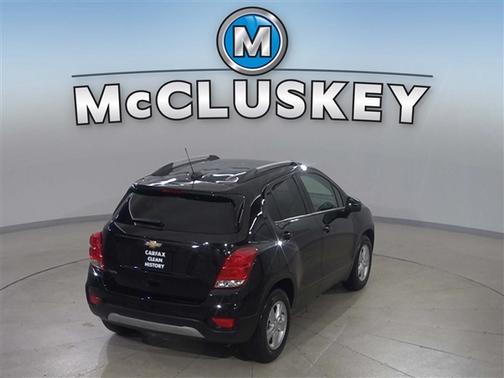 Mosaic Black Metallic 2021 Chevrolet Trax LT