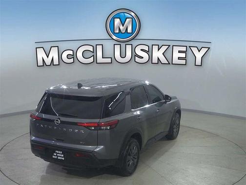 Gun Metallic 2024 Nissan Pathfinder S 4WD