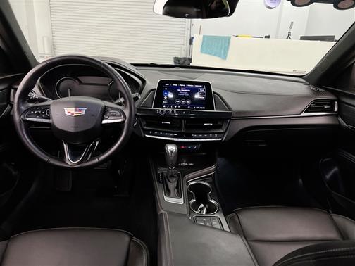 2025 Cadillac CT4 Luxury RWD