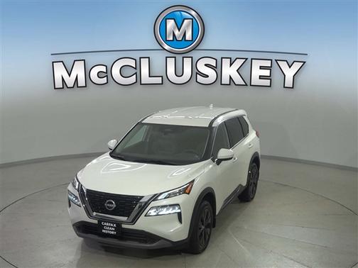 Pearl White Tricoat 2023 Nissan Rogue SV