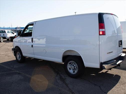 Summit White 2026 Chevrolet Express 2500 2500 Regular Wheelbase, WT, RWD