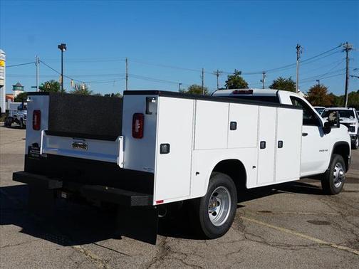 2025 Chevrolet Silverado 3500 WT