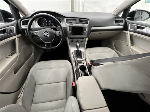 2016 Volkswagen Golf TSI S 4-Door