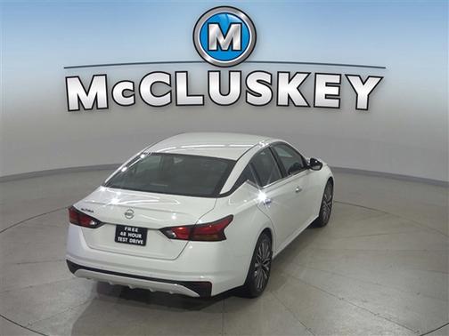 Glacier White 2025 Nissan Altima 2.5 SV