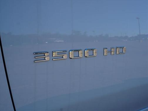 2025 Chevrolet Silverado 3500 WT