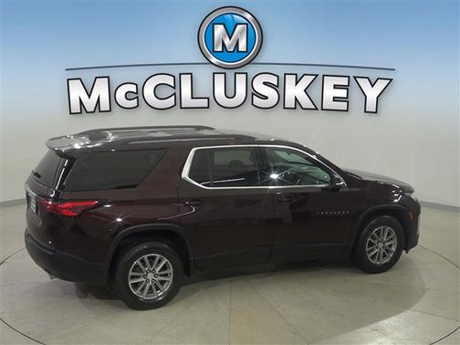 Black Cherry Metallic 2023 Chevrolet Traverse LT Cloth