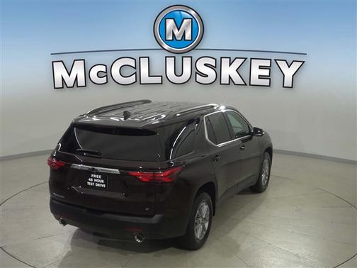 Black Cherry Metallic 2023 Chevrolet Traverse LT Cloth