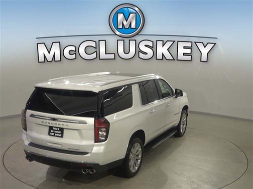 Iridescent Pearl Tricoat 2024 Chevrolet Suburban Premier