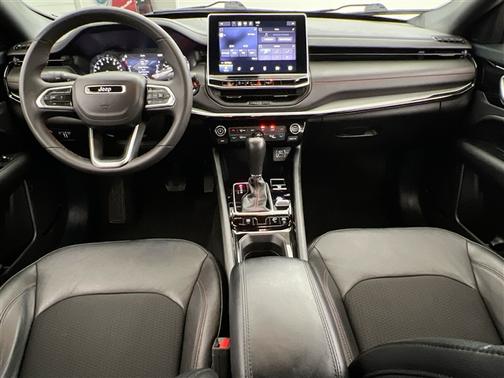 Red Hot Pearlcoat 2025 Jeep Compass Trailhawk
