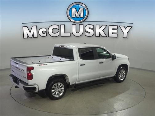 Summit White 2023 Chevrolet Silverado 1500 Custom