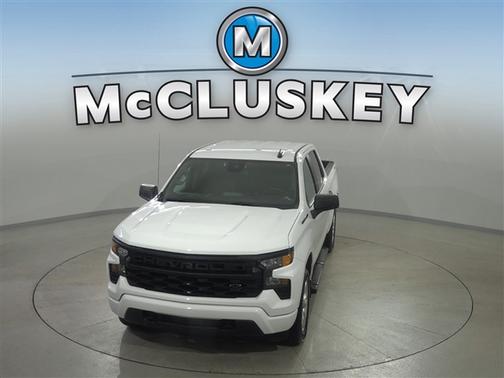 Summit White 2023 Chevrolet Silverado 1500 Custom