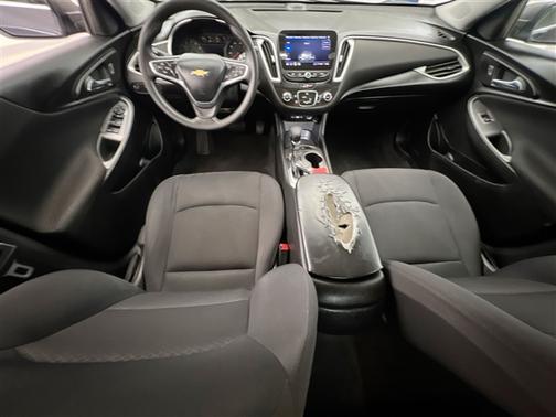Dark Ash Metallic 2022 Chevrolet Malibu 1LS