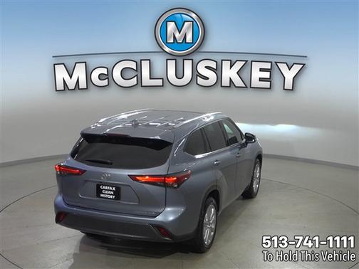 Moon Dust 2021 Toyota Highlander Limited