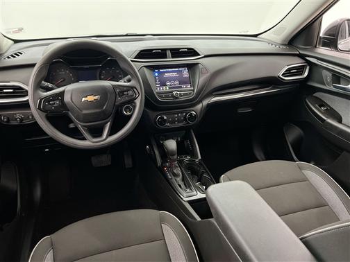 Mosaic Black Metallic 2023 Chevrolet Trailblazer LT