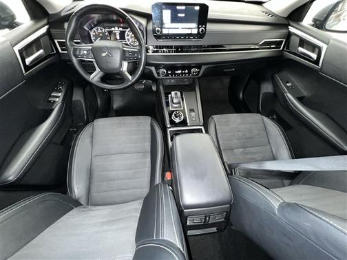 2024 Mitsubishi Outlander SE Black Edition S-AWC
