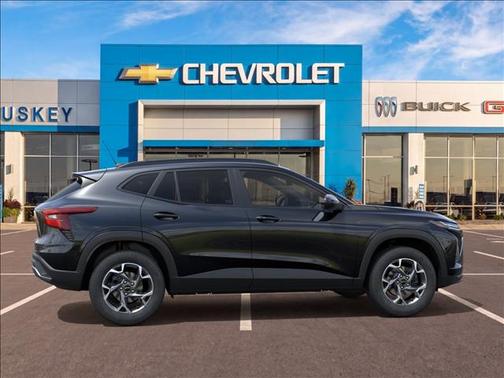 Mosaic Black Metallic 2026 Chevrolet Trax LT