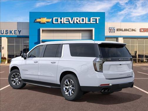 Polar White Tricoat 2026 Chevrolet Suburban Premier