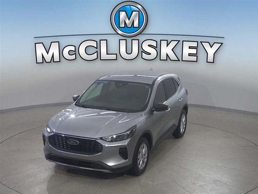 ICONIC SILVER METALLIC 2023 Ford Escape Active