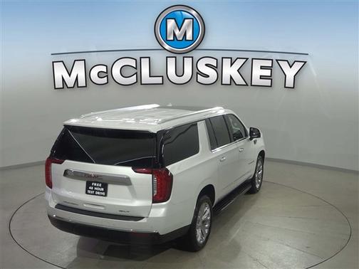 White Frost Tricoat 2023 GMC Yukon XL SLT
