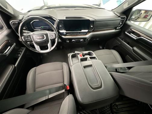 Onyx Black 2024 GMC Sierra 1500 SLE