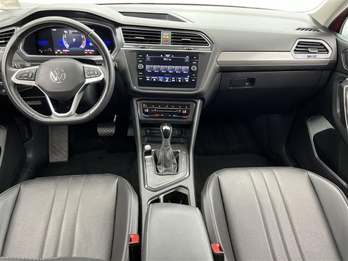 2023 Volkswagen Tiguan 2.0T SE