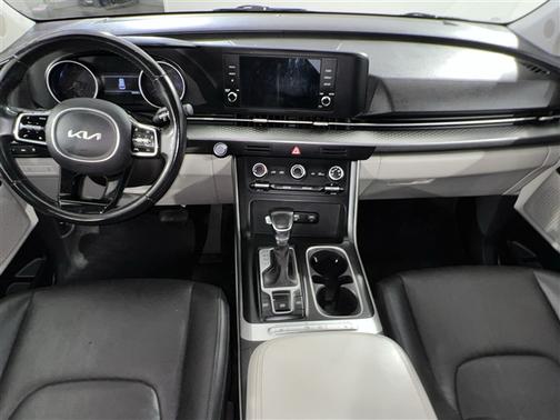 2022 Kia Carnival LXS