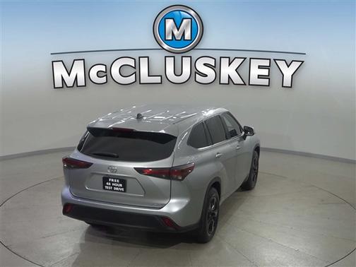 Celestial Silver Metallic 2024 Toyota Highlander LE