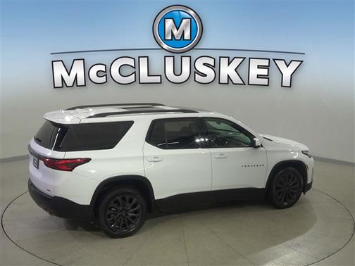 Summit White 2023 Chevrolet Traverse RS