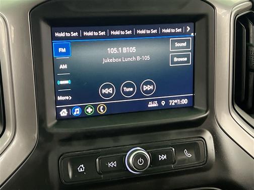 2022 Chevrolet Silverado 1500 Custom Trail Boss