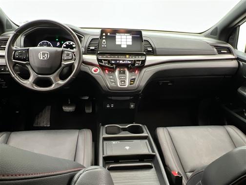 Radiant Red Metallic II 2025 Honda Odyssey Sport-L