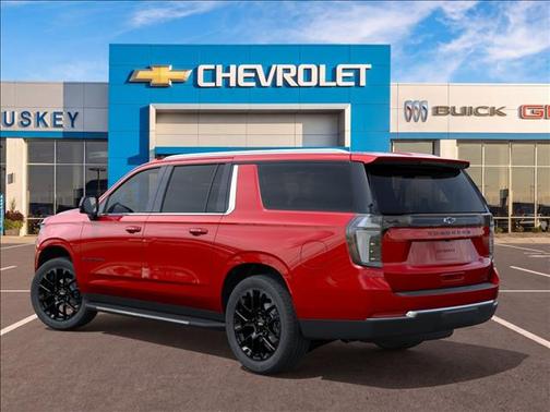 Radiant Red Tintcoat 2026 Chevrolet Suburban LT