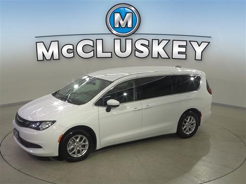 Bright White Clearcoat 2023 Chrysler Voyager LX