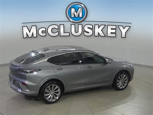 Moonstone Gray Metallic 2025 Buick Envista Avenir FWD