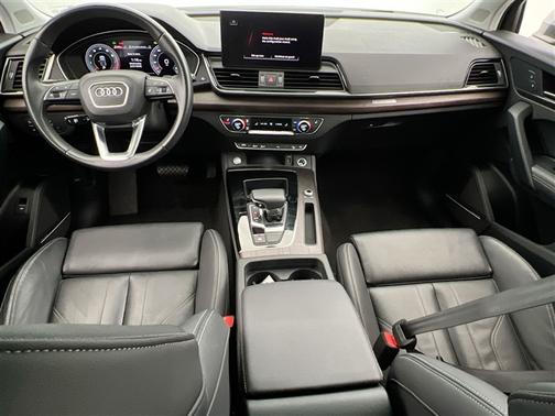 Florett Silver Metallic 2024 Audi Q5 45 S line Premium Plus