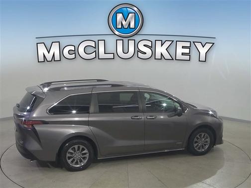 2021 Toyota Sienna XLE 7 Passenger