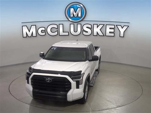 White 2022 Toyota Tundra SR5