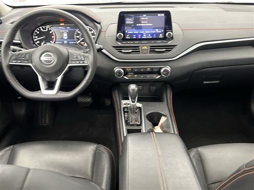 2022 Nissan Altima SR FWD