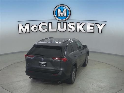 2022 Toyota RAV4 Hybrid XLE