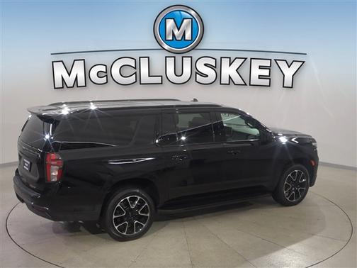 Black 2022 Chevrolet Suburban RST