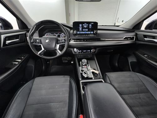 2023 Mitsubishi Outlander SE 2.5 S-AWC